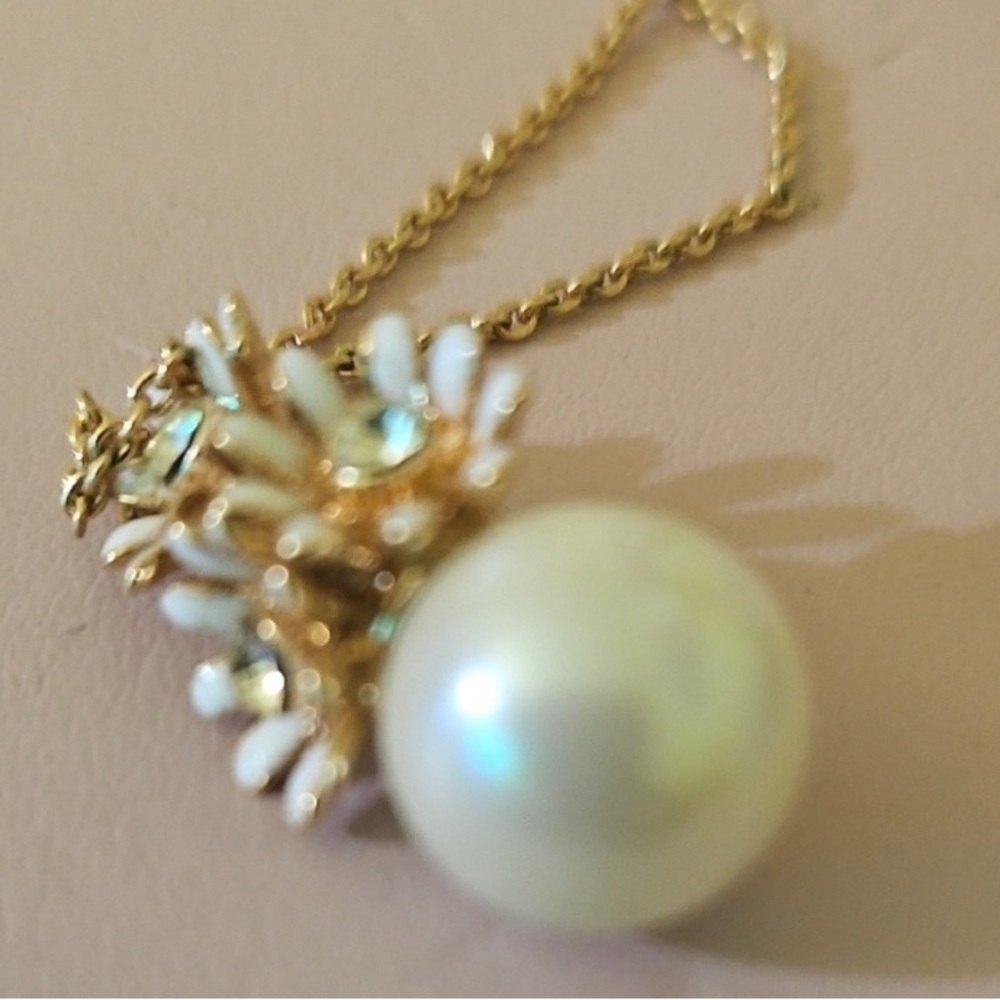 Kate spade ♠️ Loves Me, Loves Me Not Necklace, excellent condition - Picture 3 of 5